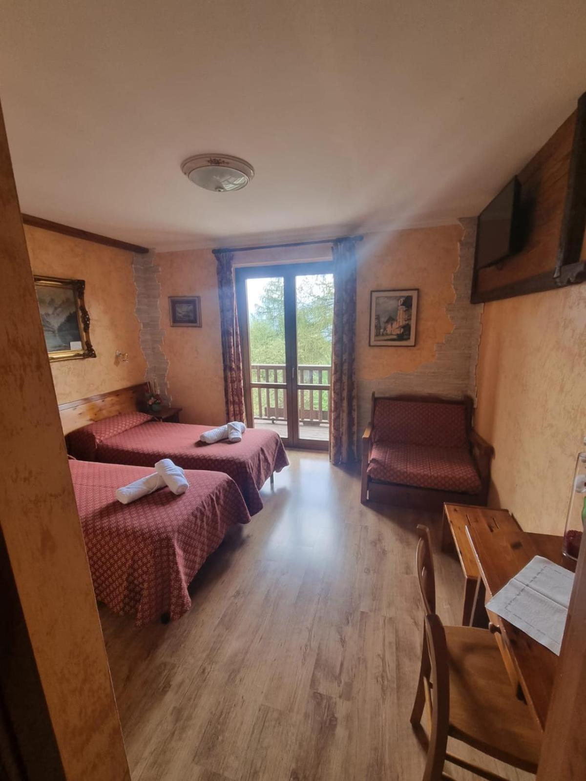 Park Hotel Gran Bosco Oulx エクステリア 写真