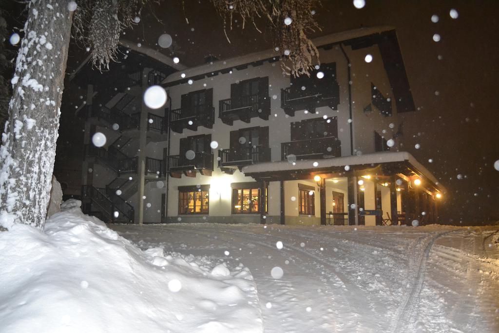 Park Hotel Gran Bosco Oulx エクステリア 写真