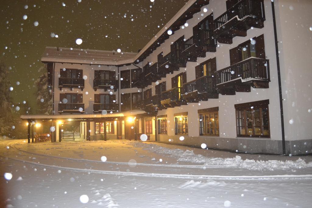 Park Hotel Gran Bosco Oulx エクステリア 写真